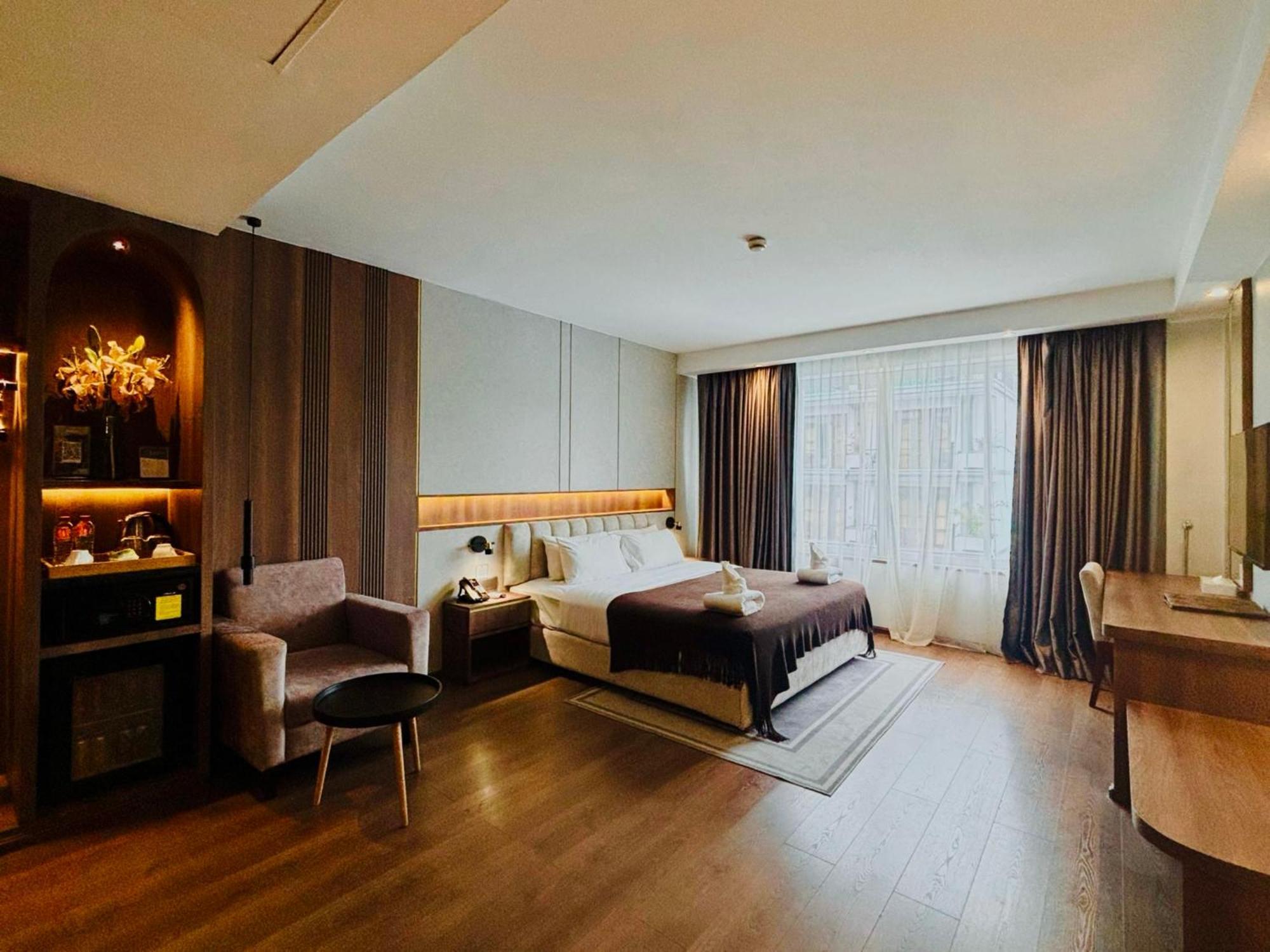 Harmony Hotel 4*